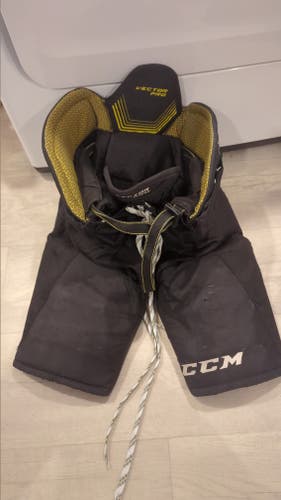 Junior Used XL CCM Vector Pro Hockey Pants