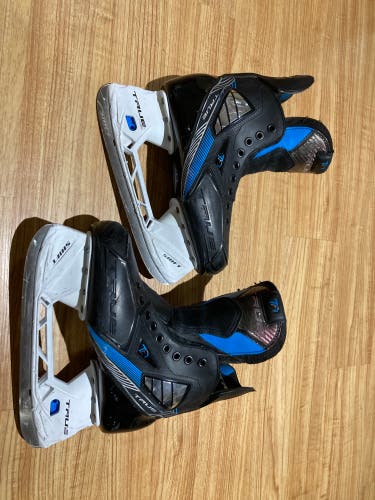 Senior True Regular Width   Size 6 TF7 Hockey Skates