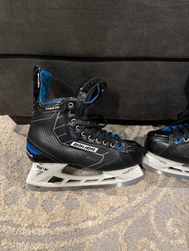 Bauer Nexus Freeze Hockey Skates