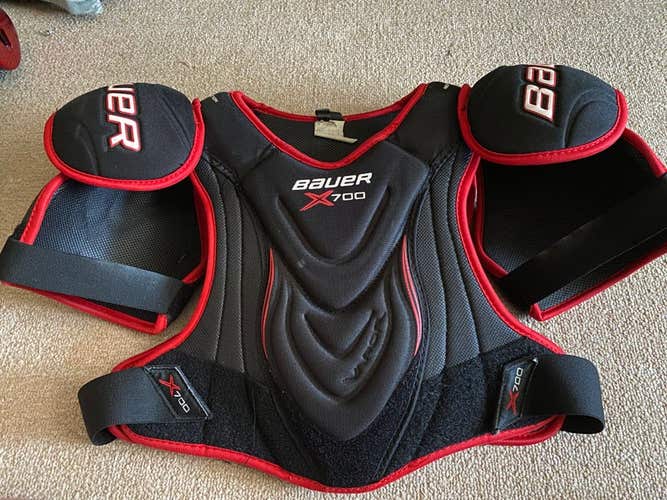 Senior Used Large Bauer Shoulder Pads