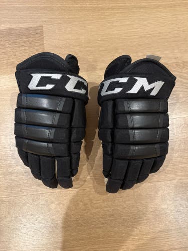 New Pro Stock CCM HG97 14 Inch Black Gloves Senior