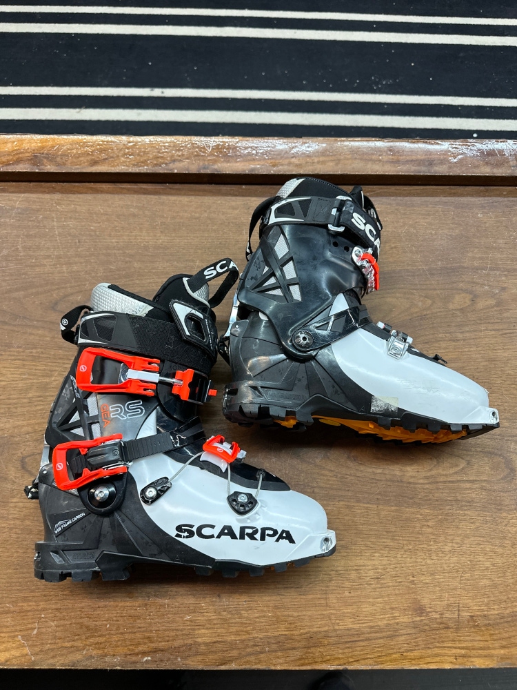 24.0 Scarpa GEA RS Alpine Touring Ski Boots