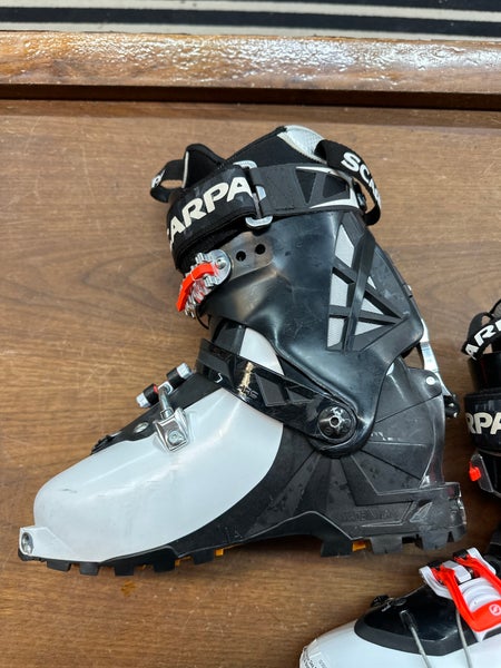 24.0 Scarpa GEA RS Alpine Touring Ski Boots | SidelineSwap