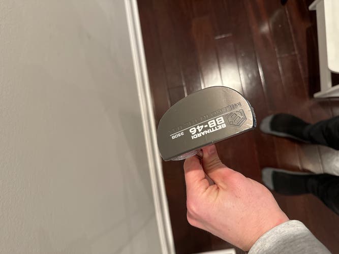 New Right Handed BB46 Putter