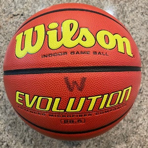 Wilson Evolution 28.5