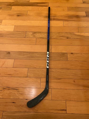 New CCM Ribcor Trigger 8 Pro Hockey Stick P29/70 Flex/Right Handed