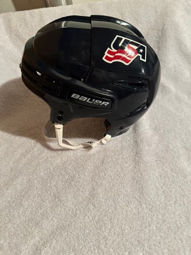 Used Medium Bauer  Re-Akt 75 Helmet