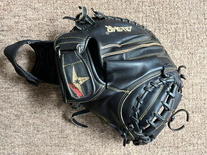 Right Hand Throw 33.5" CM3000SBK Catcher's Glove