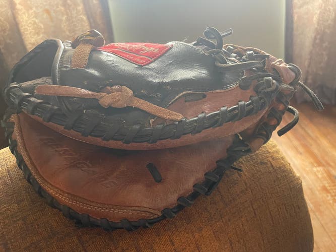 Hard To Find Youth Catchers Mitt 29"