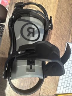 LIGHLTY Used Men's Medium Burton Ride C-4 Snowboard Bindings