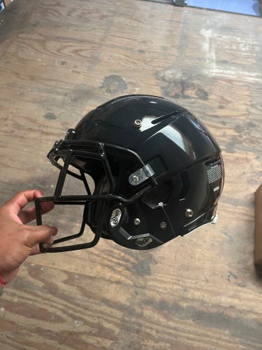 New Large Schutt F7 Helmet