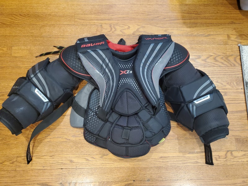 Used Intermediate Medium Bauer Vapor X2.9 Goalie Chest Protector