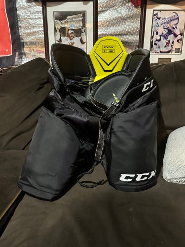 Senior XL CCM Tacks 9060 Hockey Pants Black