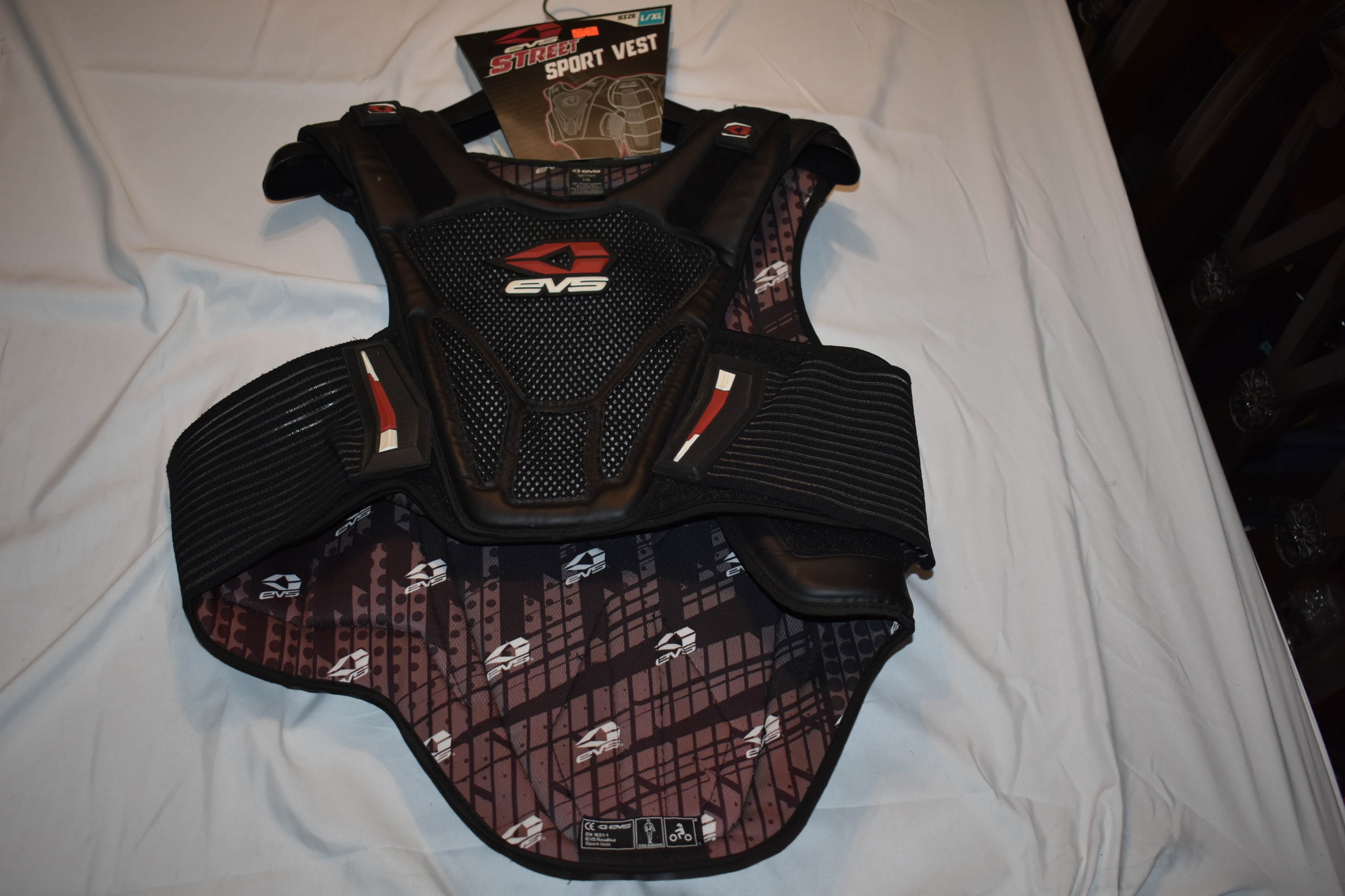 NEW - EVS Street Sport Body Armor Vest, Black, Adult L/XL - Great protection !