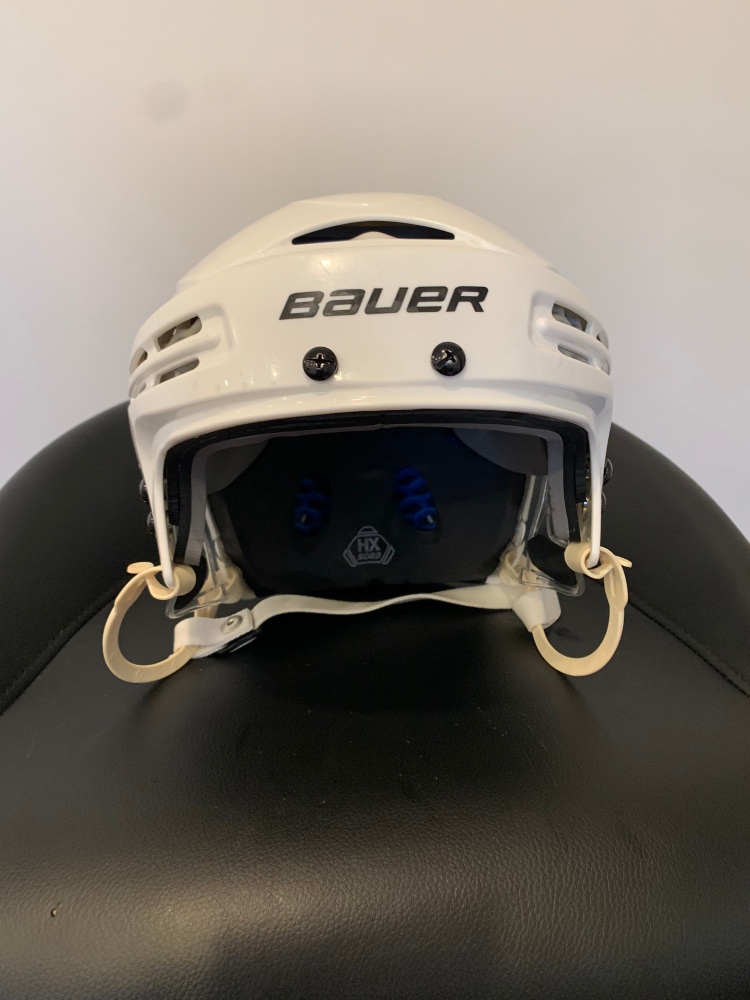 New Large Bauer BHH5100 Helmet HECC THE END OF JUN/2018