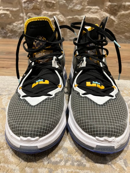 Lebron 19 basketball men’s size 11.5