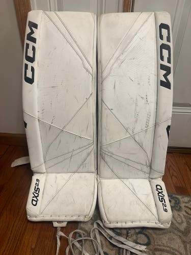 34" CCM Axis 2.9 Goalie Leg Pads