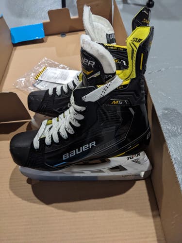 Senior Bauer Supreme M4 Hockey Skates Size 8 Fit 3