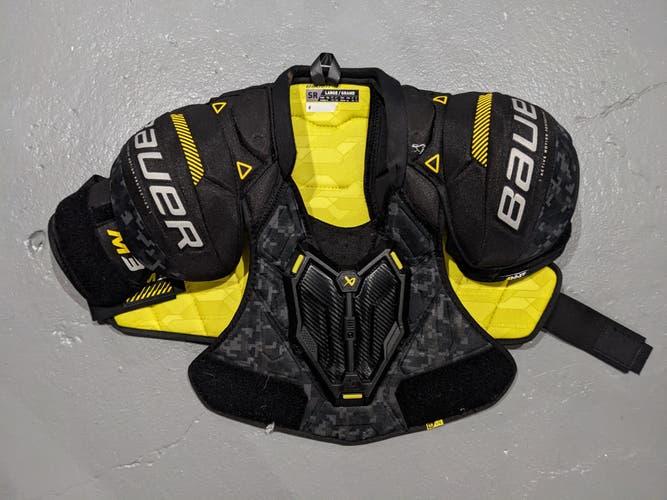 Bauer Supreme M3 Shoulder Pads (Medium - Senior)