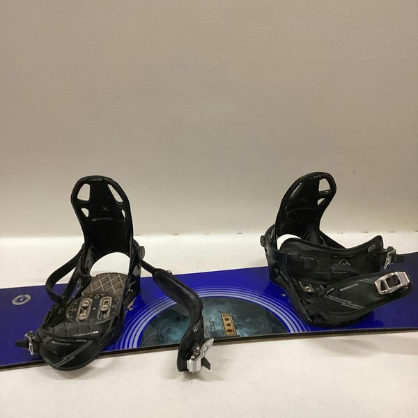 Used Burton Clash 139 Cm Boys Snowboard Combo