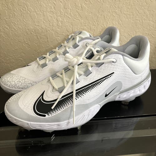 White New Size 12.5 (Women's 13.5) Low Top React