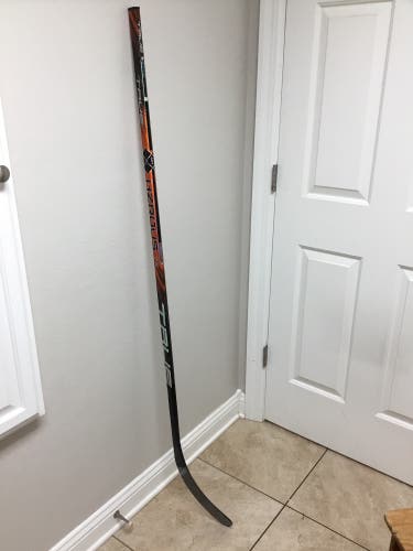 2- pack True Hzrdus 7X Int 55 Right MCHockey Stick