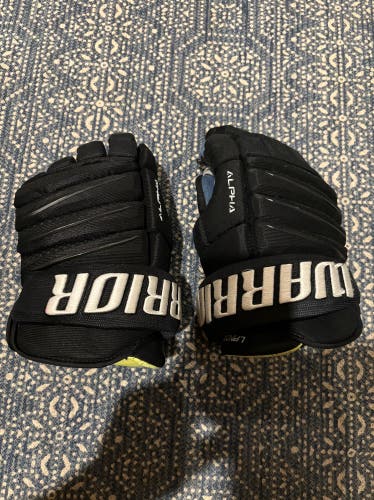 Gabe Landeskog Used Warrior Alpha QX 14" Gloves