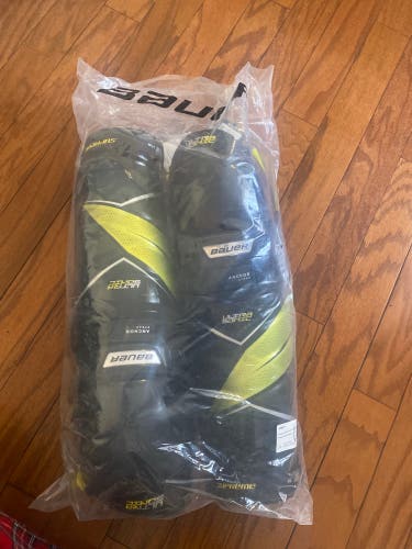 New Bauer 16"  Supreme ultrasonic Shin Pads