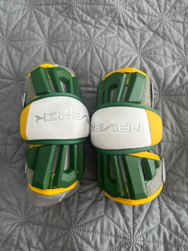 New Large Maverik Max Arm Pads