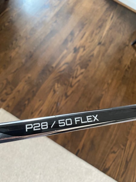 Senior Right Handed Bauer Vapor Hyperlite 2 Hockey Stick P28