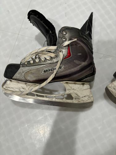 Senior Used Bauer Vapor X60 Hockey Skates Regular Width Pro Stock 9