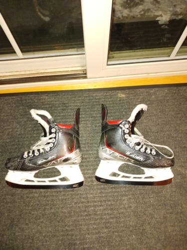 Used Bauer Vapor 3X Hockey Skates Size 4