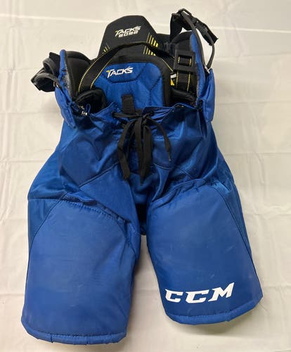 Used CCM Tacks5092 Jr. Medium Hockey Pants. Royal.
