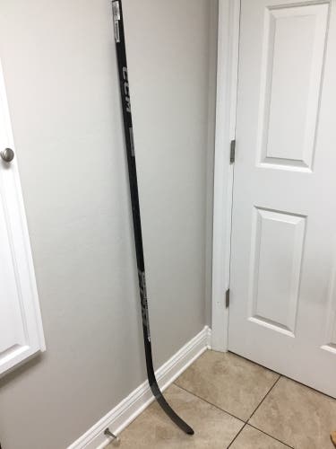 CCM Ribcor Trigger 7 Int 65 Right P88 Hockey Stick