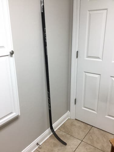 CCM Ribcor Team Sr 75 Right P29 Hockey Stick