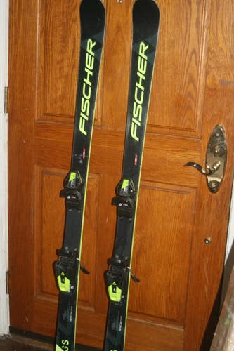 Used Fischer 150 cm RC4GS Skis With Fischer Bindings