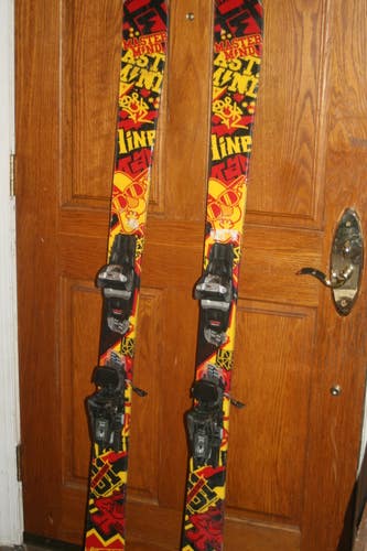 Line 85 Master Mind 157 cm Twin Tip  Skis With Marker Adjustable Bindings