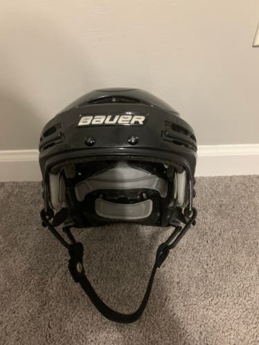 Used Medium Bauer  BHH9900 Helmet