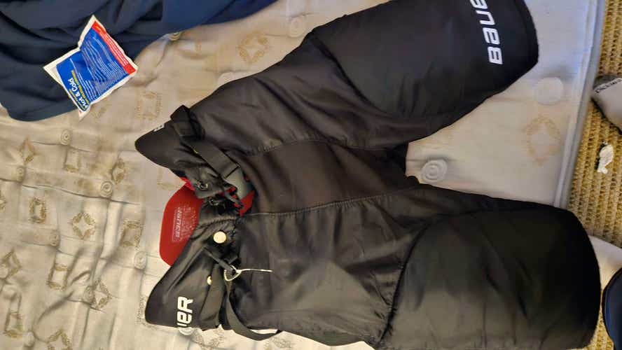 Used Bauer X60 Senior Lg Pant Breezer Hockey Pants