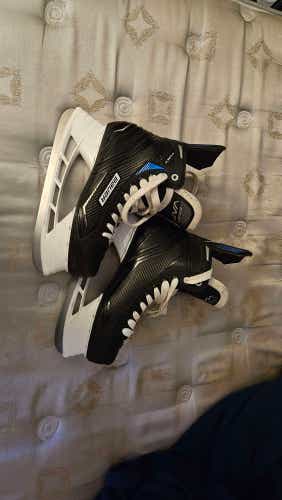 Bauer Vapor VOLT Hockey Skates, Size 10