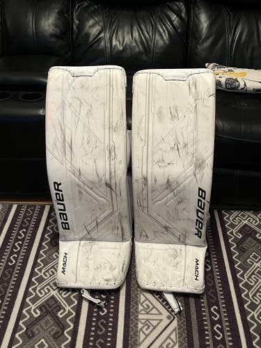 Medium Bauer  MACH Goalie Leg Pads