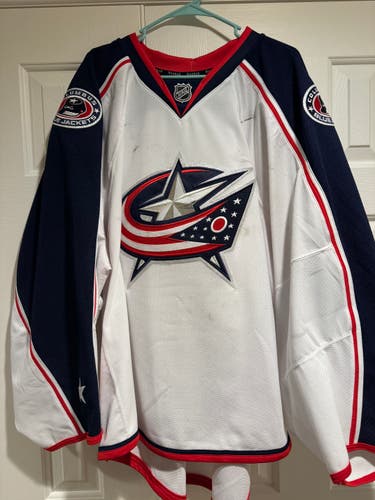 White Used Size 58 Goalie Men's Reebok Blue Jackets Jersey