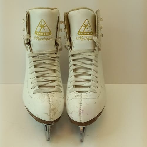 Used Jackson Ultima Figure Skates Junior 1.5 Skate (Girls/Youth 1.5 Shoe Size)