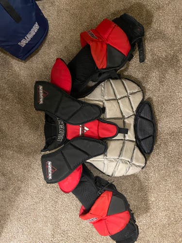 INTERMEDIATE XL Vaughn Goalie Chest Protector