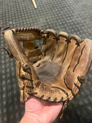 Used Right Hand Throw 11.5" A2K Baseball Glove