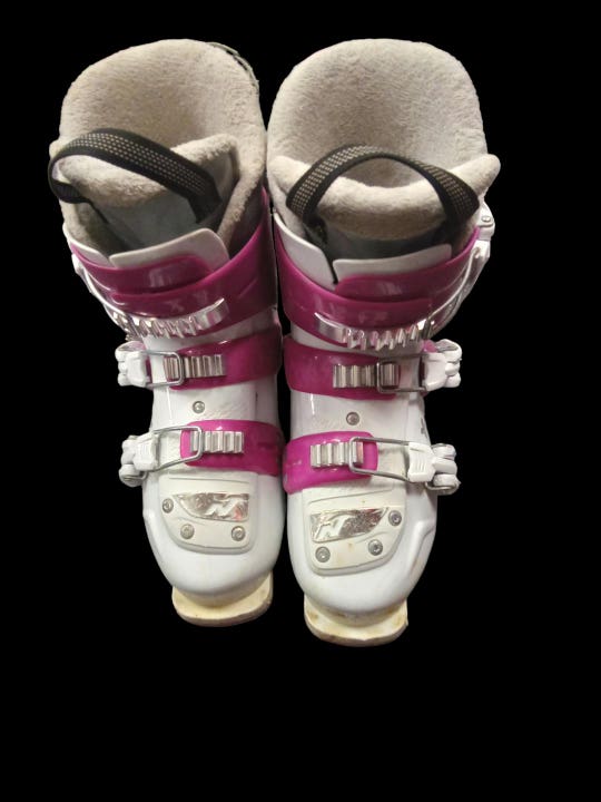 Used Nordica Little Belle 3 200 Mp - Y13.5 Girls' Downhill Ski Boots
