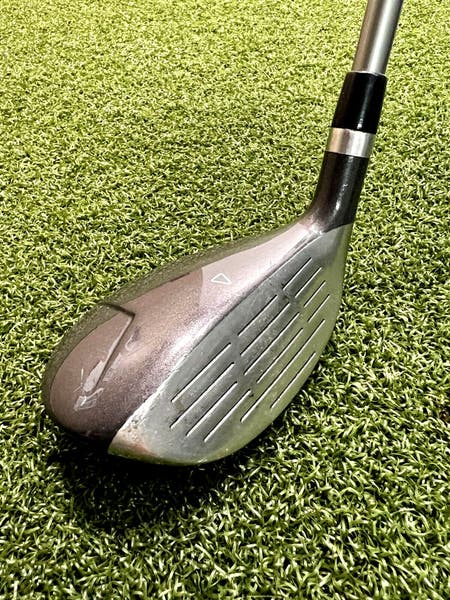 Lady Hagen AWX 6 Hybrid Iron / Ladies L70 Graphite / NEW GRIP / 38