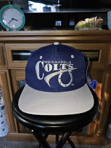 NEW Vintage Indianapolis Colts NFL Sports Drew Pearson Wool Blend Hat Snapback