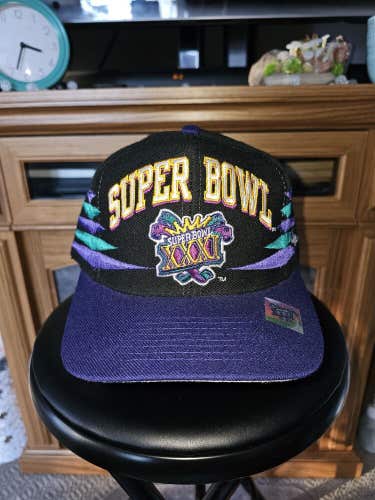 Vintage Green Bay Packers Super Bowl XXXI Champions Logo Athletic Dcut Hat Snap