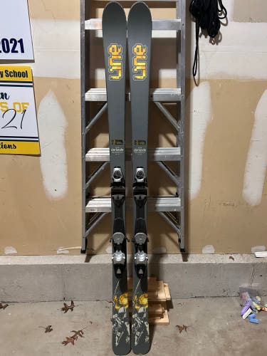 (MUST GO) FRESHLY TUNED Line Darkside 175cm All-Mountain/Park skis